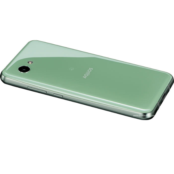 Sharp Aquos R2 compact