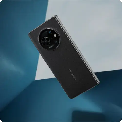 Tecno Phantom V Fold