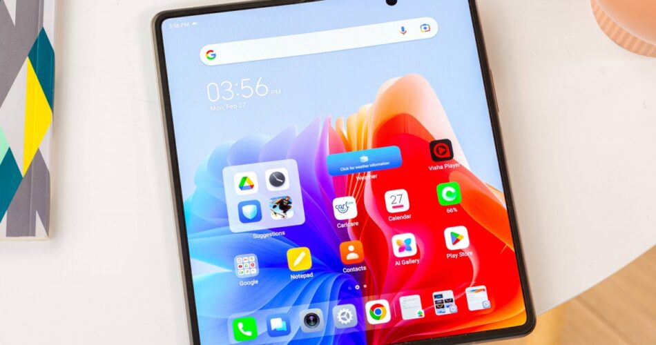 Tecno Phantom V Fold
